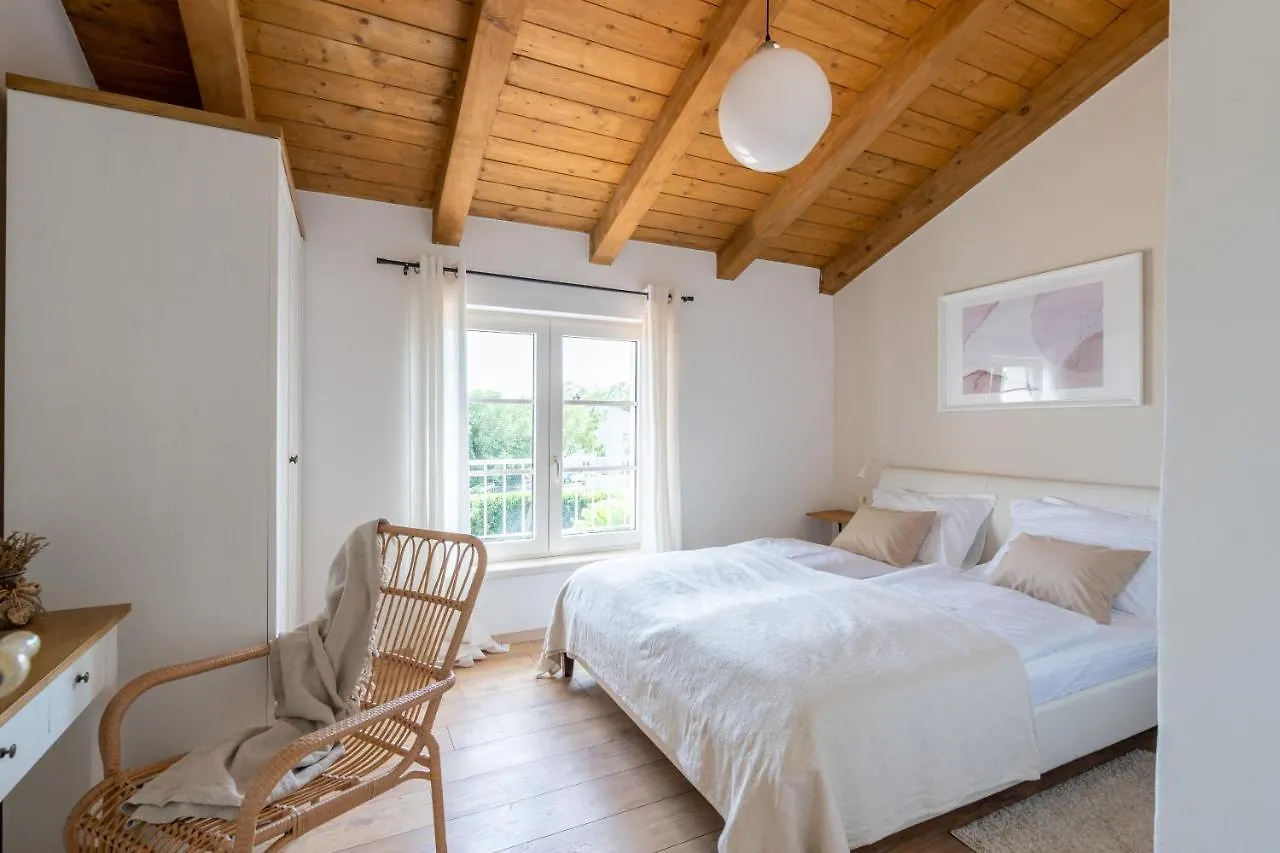 New!!!Villa D'Vita On Huge Fenced Property Tinjan