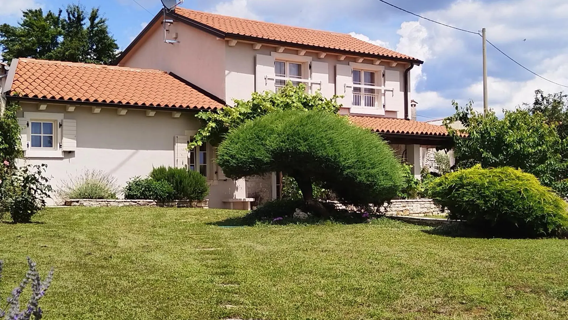 New!!!Villa D'Vita On Huge Fenced Property Tinjan Ferienhaus